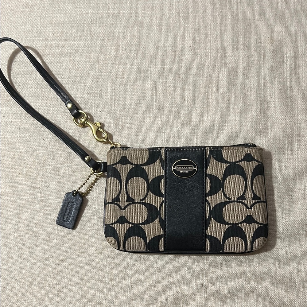 Coach Signature Black and Tan Wristlet